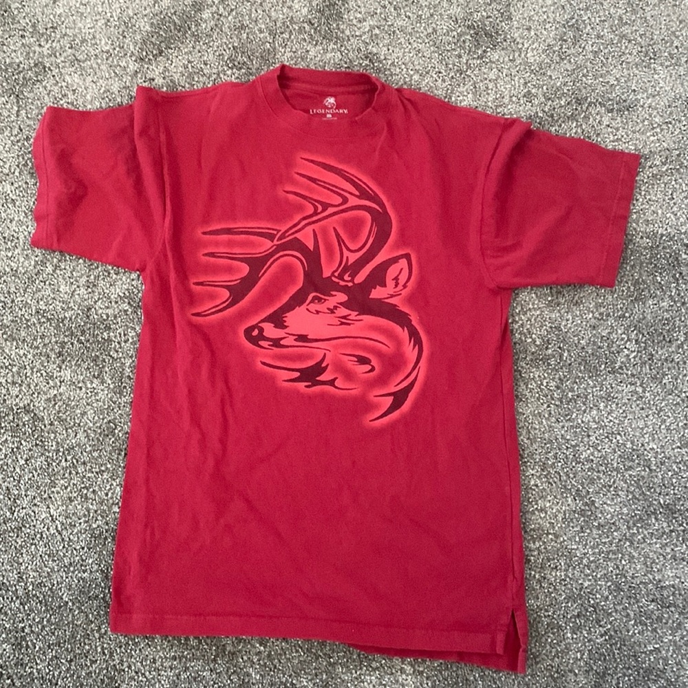 🦌🦌Mens small Legendary tee🦌🦌